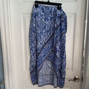 I.N. Studio Blue and White Patterned Swim Sarong